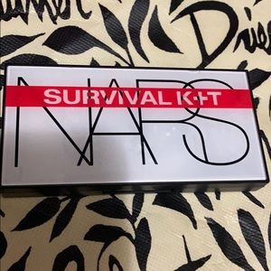 Nate Survival kit pallette